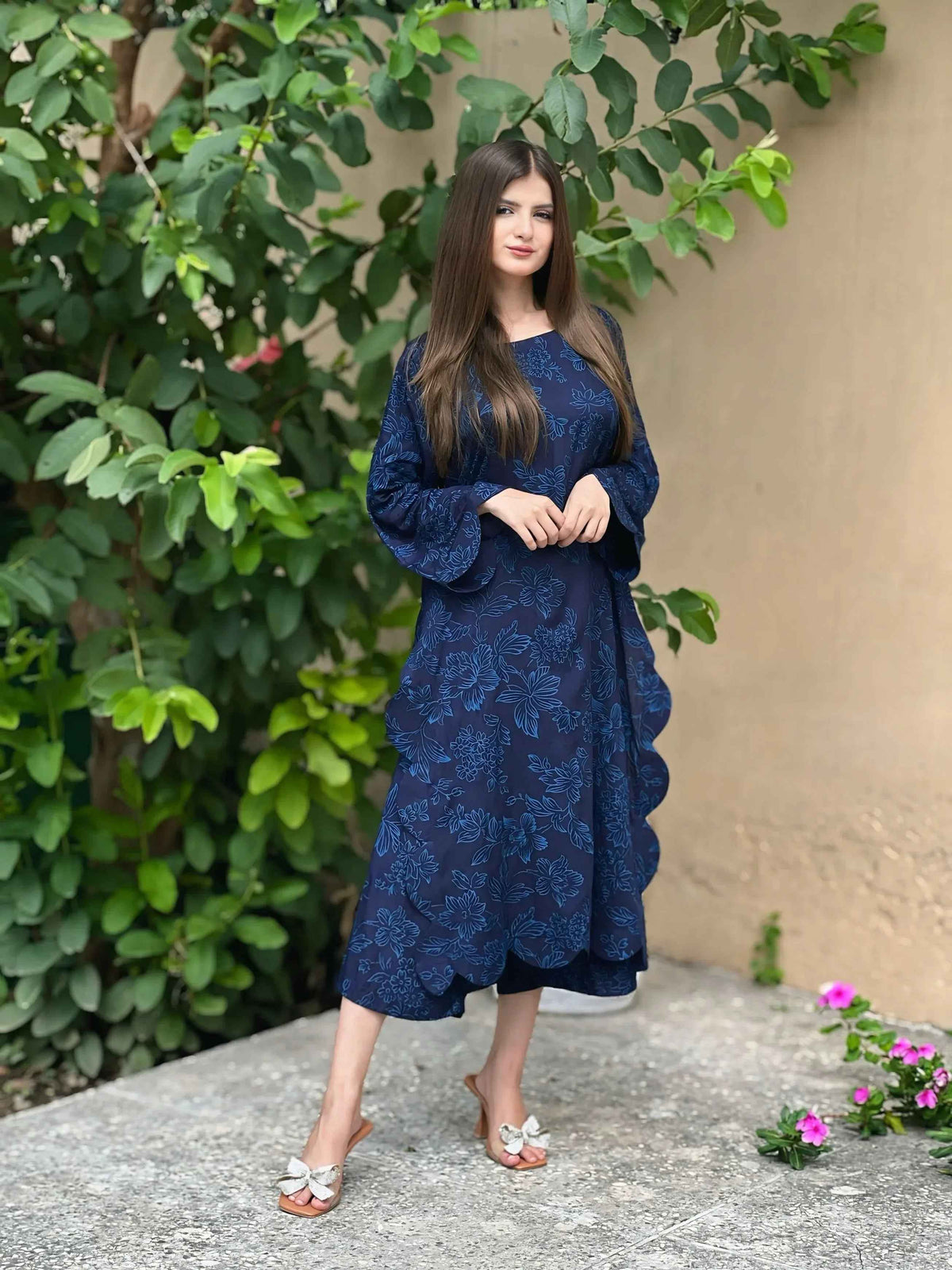 Gulzar premium blue 2-piece Arabic lawn suit for women in Pakistan, ideal for casual and Ramadan wear.