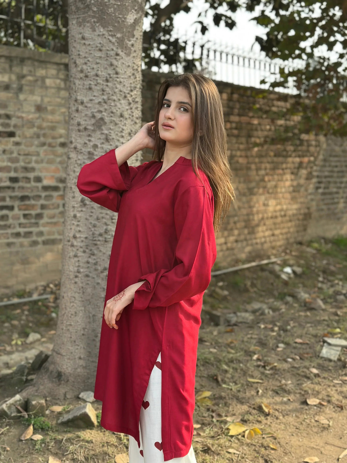 Close-up of the solid dyed finish and airy texture on the Scarlet Grace premium linen kurti.