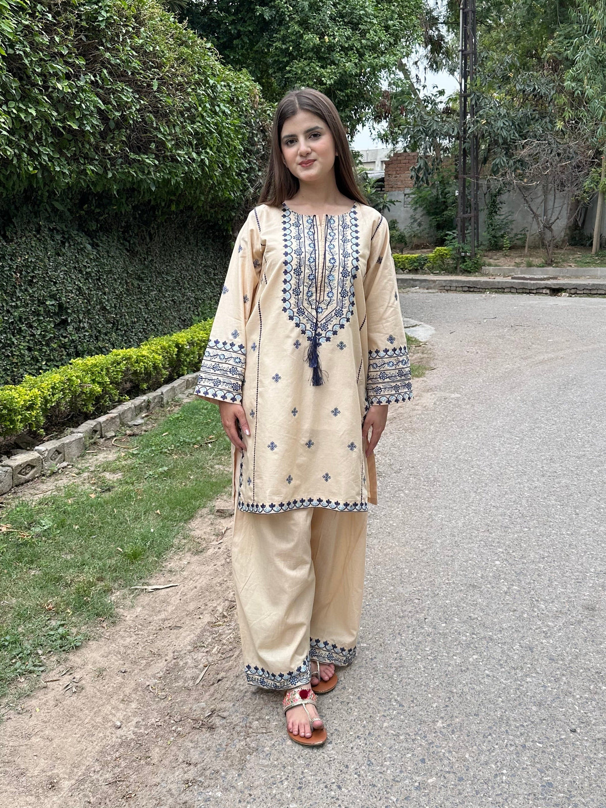 Full-length view of Zarya embroidered lawn suit, perfect for casual and festive wear.