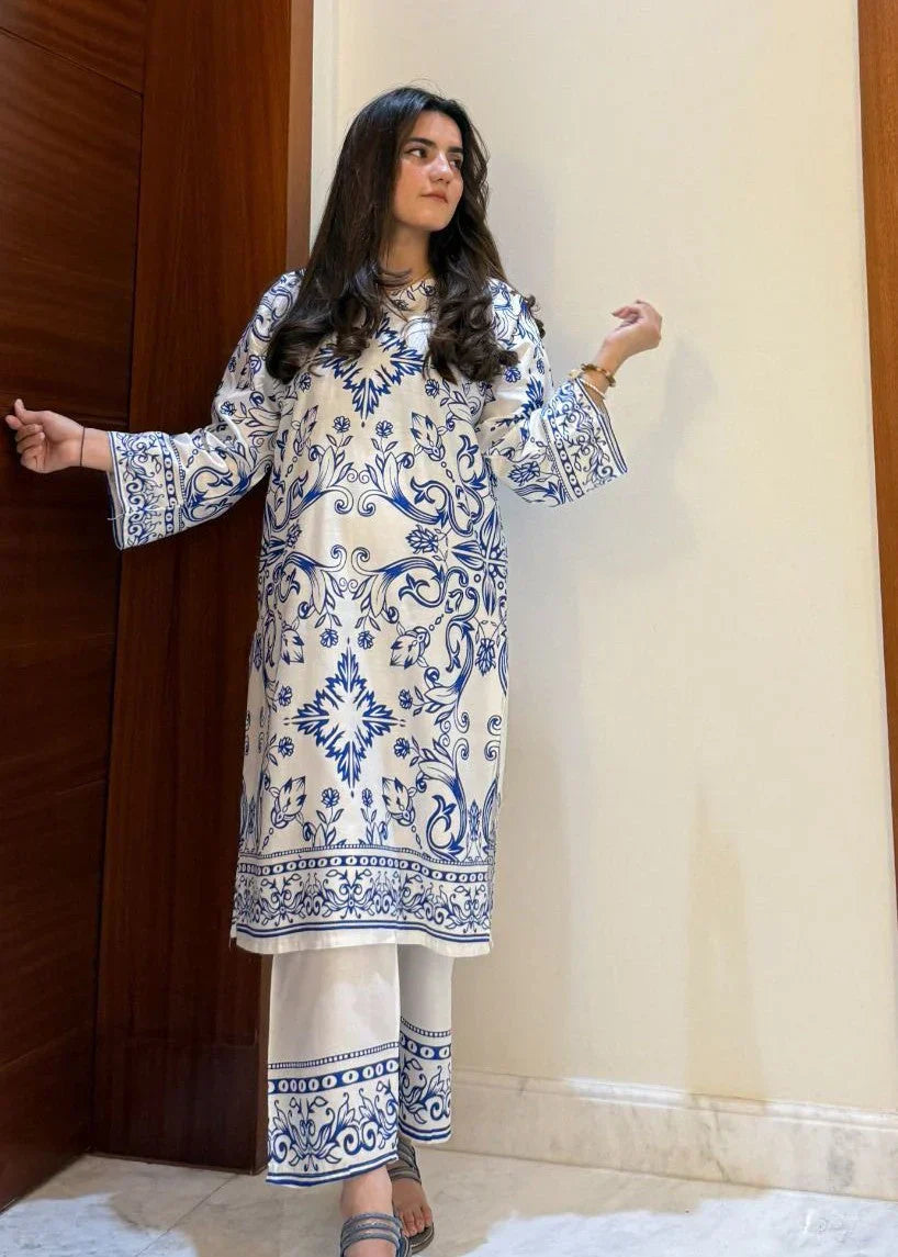 Full-length view of the Sara Blue 2PC linen set, designed for comfort and everyday elegance.