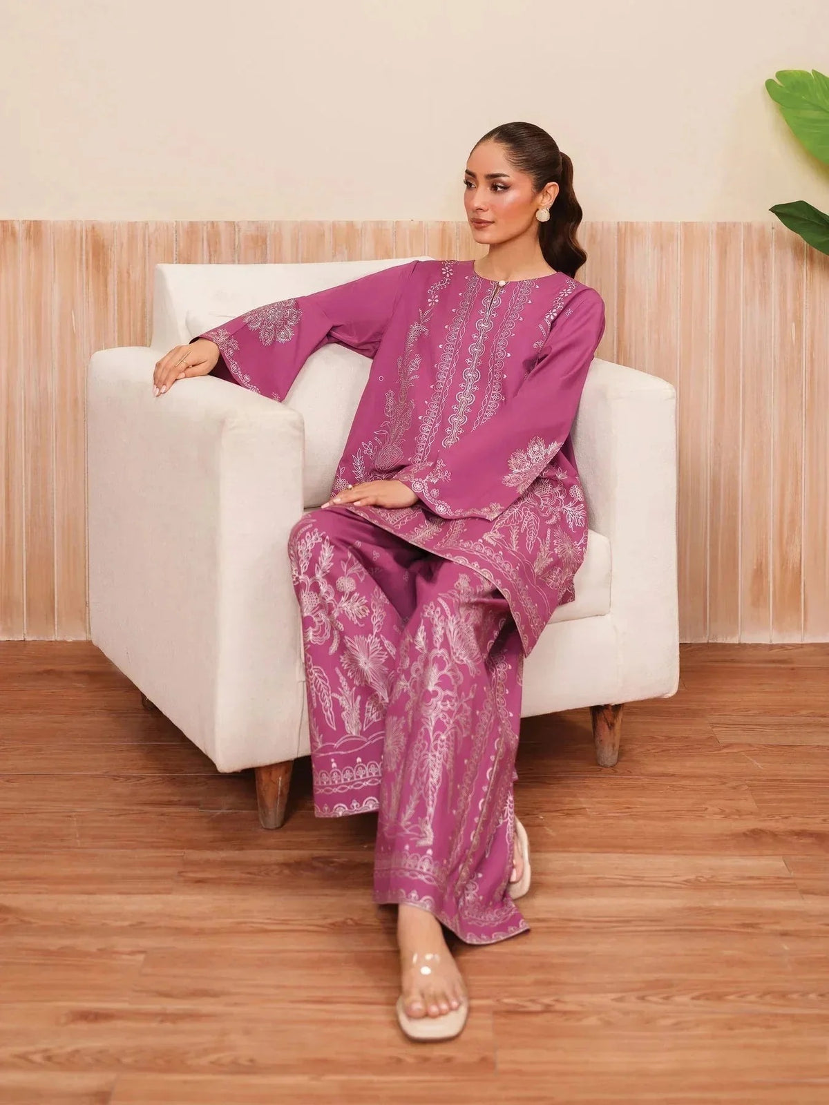 Sunhraa elegant 2-piece premium linen suit in a soft purple shade for women featuring a 33-inch shirt.